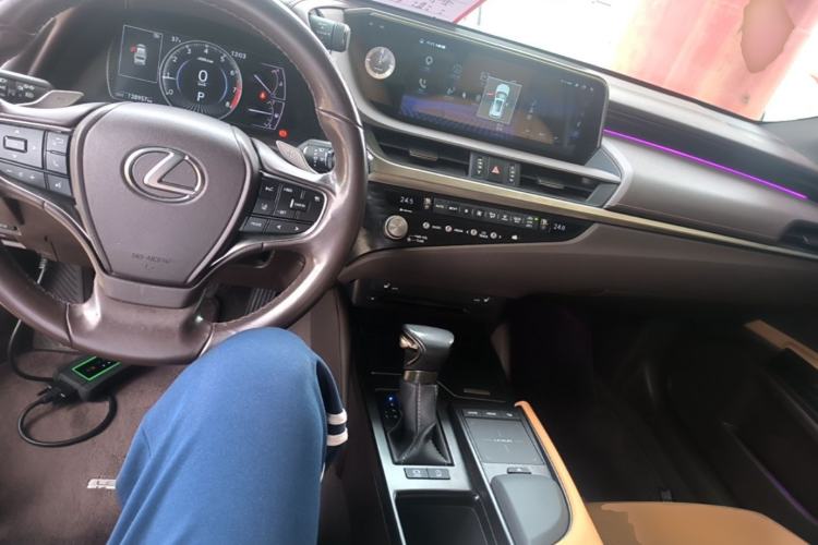 Used Lexus ES 2021 260 Excellence Edition