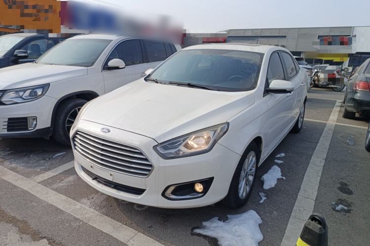 Used Ford Escort 2015 1.5L Automatic Fashion Model