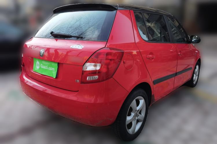 Used Skoda Fabia 2011 1.6L Manual Cool Black Edition
