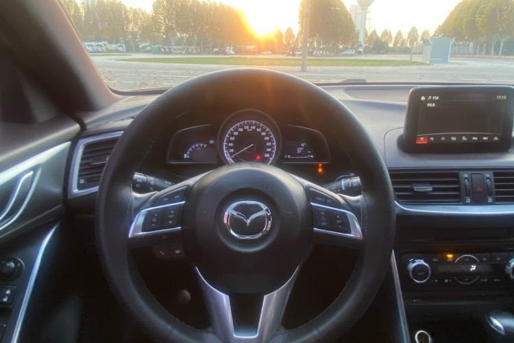 Used Mazda CX-4 2016 2.0L Automatic 2WD Blue Sky Luxury Edition
