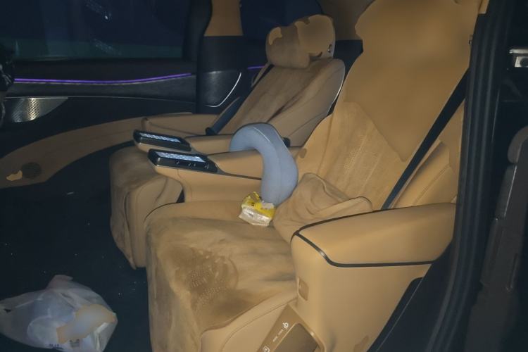 Used Denza D9 2025 DM-i Smart Drive 1020 Four-Wheel Drive Premium Model