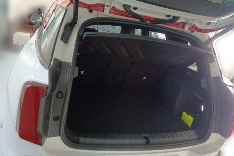 Used MINI JCM COUNTRYMAN 2024 2.0T JOHN COOPER WORKS Trunk