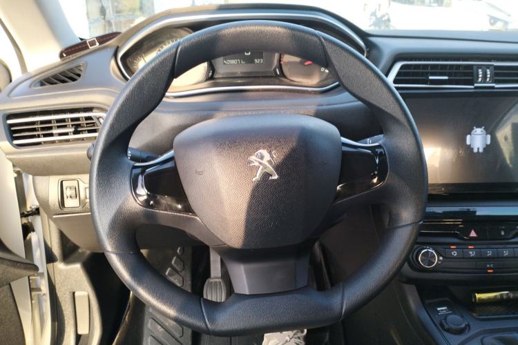Used Peugeot 308 2018 1.6L Manual Fashion Edition
