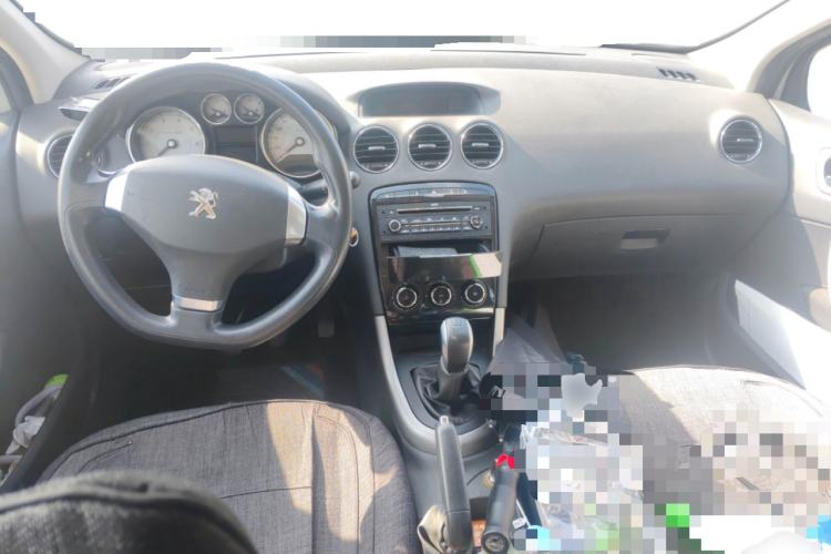 Used Peugeot 408 2013 2.0L Manual Comfort Edition