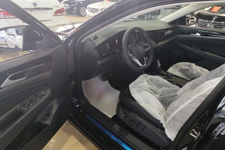 Used Volkswagen Passat 2026 Model, Outstanding 380TSI Longteng Edition Driver Seat