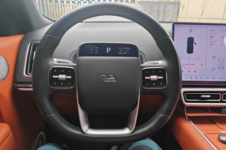 Used Li Auto L8 2024 Max Steering Wheel