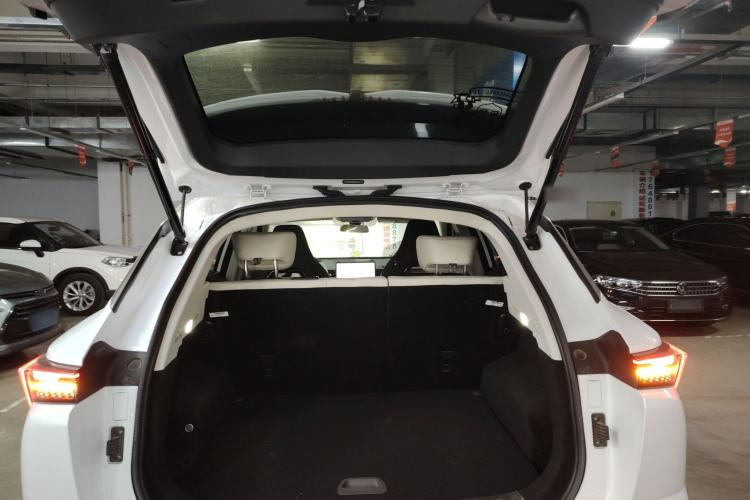 Used JETOUR Dashing 2025 1.5T DCT Ultimate Edition
