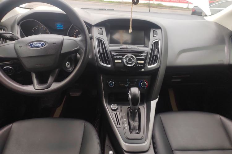 Used Ford Focus 2017 Hatchback 1.6L Automatic Comfort Plus SmartDrive Edition
