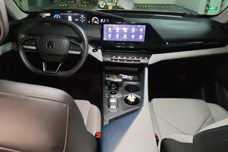 Used CHANGAN UNI-V iDD 2023 Zhidian iDD 1.5T 113km Smart & Fun Version (Rapid Edition)