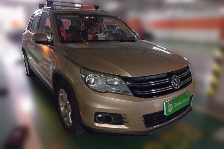 Used Volkswagen Tiguan 2012 1.8TSI Automatic All-Wheel Drive Elite Edition Front Right 45 Deg