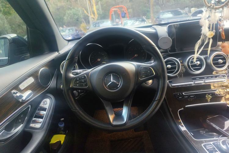 Used Mercedes-Benz GLC 2019 GLC 260 L 4MATIC Dynamic Model