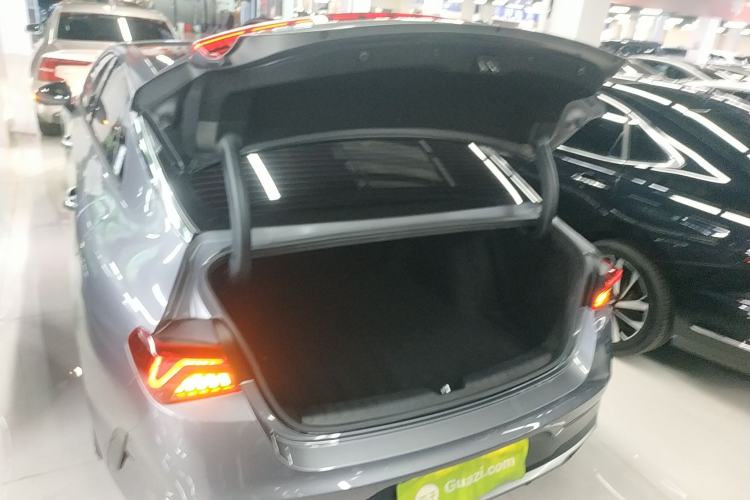 Used Kia K5 2021 270T CVVD Refreshed Edition
