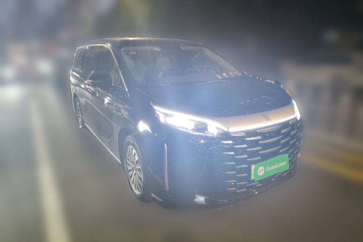 Used BYD Xia 2025 DM-i 1.5T 180km Beyond Edition
