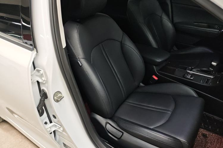 Used Kia K5 2016 1.6T Automatic LUX
