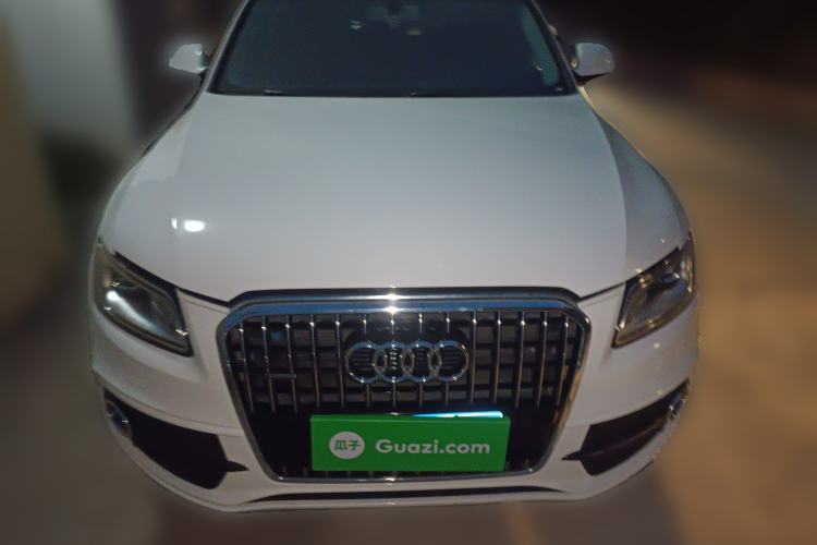 Used Audi Q5 2018 Collector's Edition 40 TFSI Technology Model
