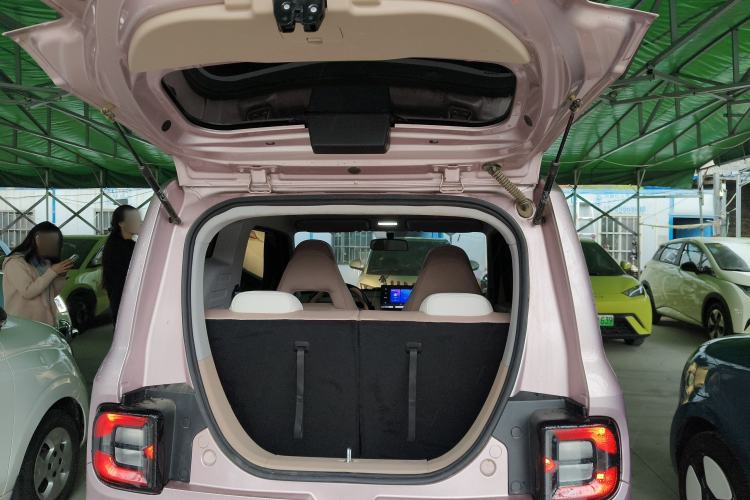 Used Geely Galaxy Panda 2024 Panda Mini 200km Endurance Bear Trunk