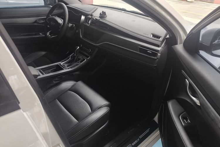 Used Geely Auto Emgrand 2021 UP 1.5L CVT Luxury Model Interior 8