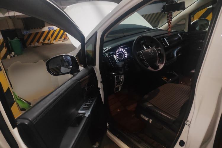 Used Honda Elysion 2016 2.4L Luxury Edition Driver Seat