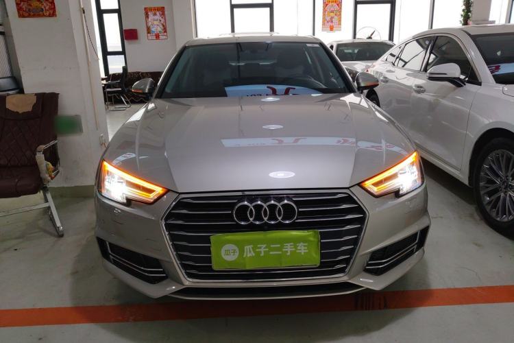 Used Audi A4L 2019 40 TFSI Ambition China VI Front
