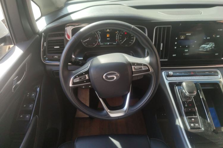 Used GAC Trumpchi M8 2021 Revised Version Lingxiu Series 390T Luxury Edition Steering Wheel