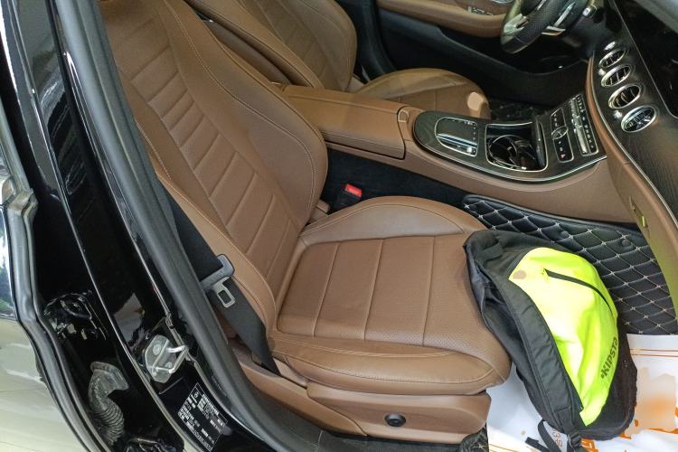 Used Mercedes-Benz E-Class 2019 E 300 L Sporty and Stylish Model