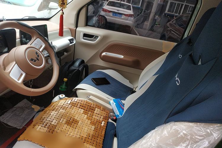 Used Wuling Hongguang MINIEV 2024 3rd Generation 215km Advanced Version