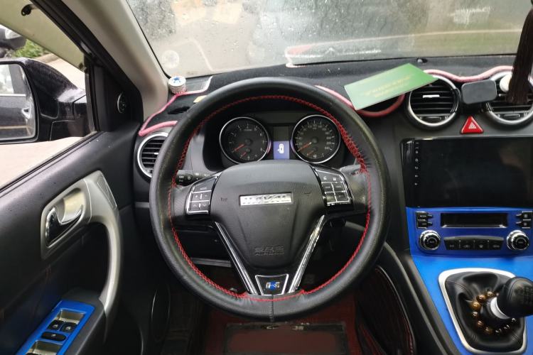 Used Haval H6 2016 Upgraded Model 1.5T Manual Two-Wheel Drive Elite Version
