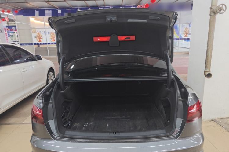 Used Audi A4L 2022 40 TFSI Luxury Dynamic Model