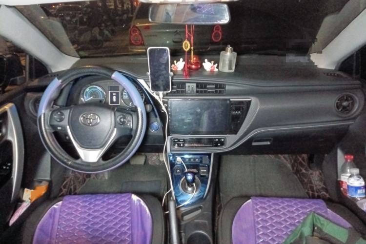 Used Toyota Levin 2017 Revised Dual-Engine 1.8H GS E-CVT Elite Sunroof Version China V Standard Center Console