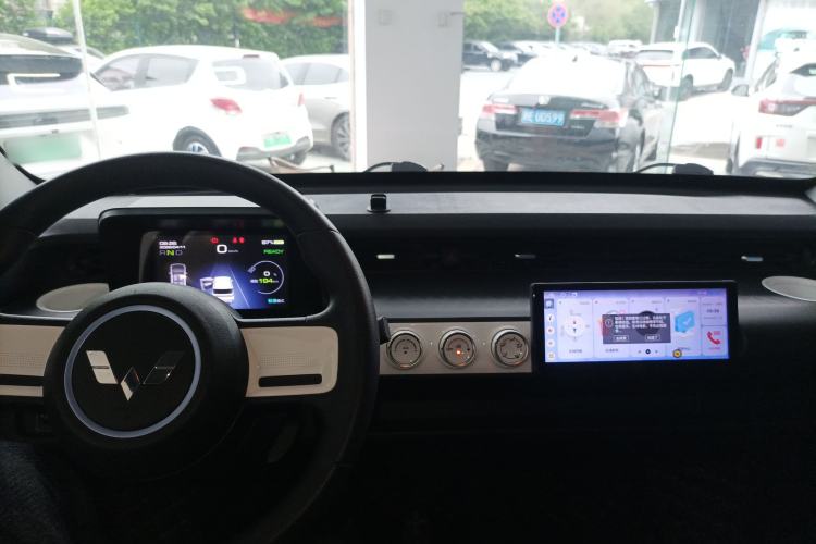 Used Wuling Hongguang MINIEV 2022 GAMEBOY 200km Gaming Edition with Lithium Iron Phosphate Center Console