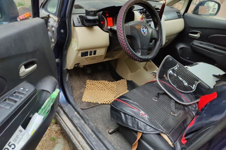 Used Venucia R50 2013 1.6L Manual Fashion Edition