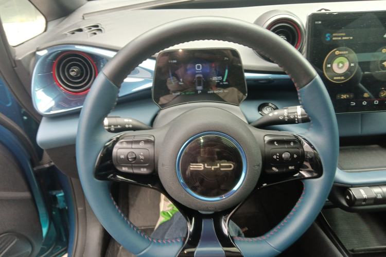 Used BYD Dolphin 2021 405 km Fashion Edition
