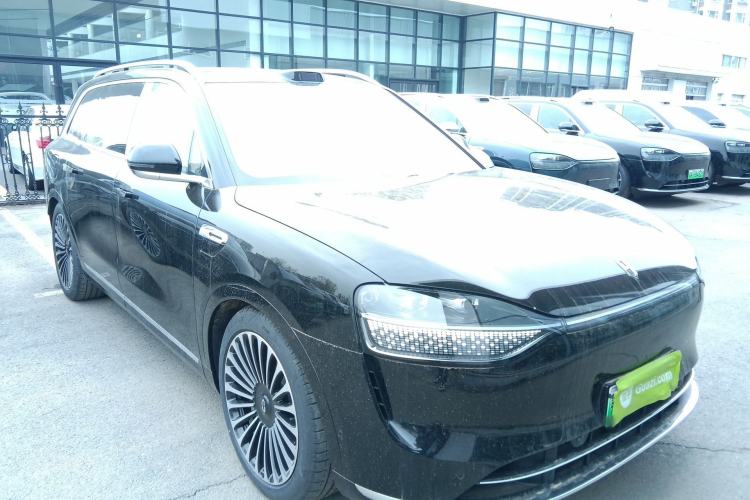 Used Hima AITO M9 2025 Extended-Range Max Version 52 kWh 6-Seater Edition Front Right 45 Deg