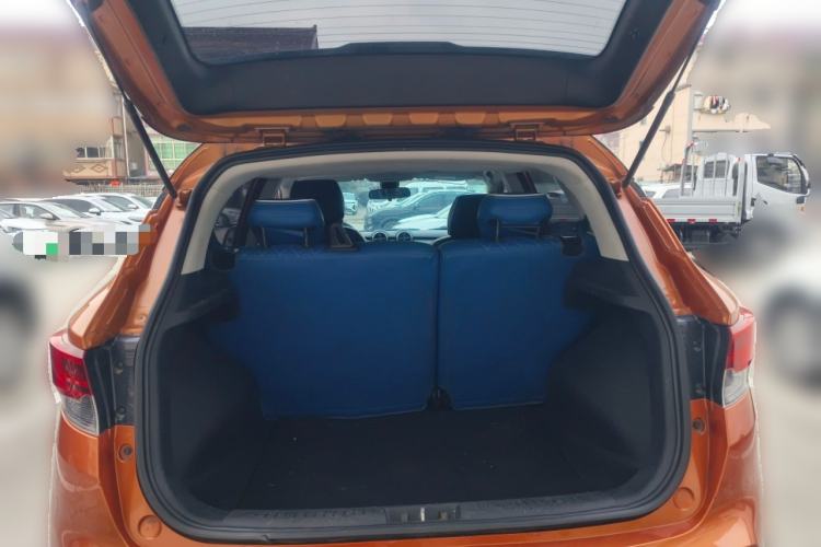 Used Soueast DX3 2016 1.5T CVT Flagship Model Trunk