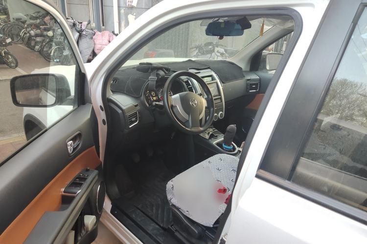 Used Dongfeng Fengdu MX6 2016 2.0L Manual Two-Wheel Drive Navigation Edition Driver Seat