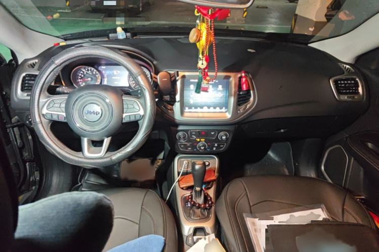 Used Jeep Compass 2017 200T Automatic Family Edition
