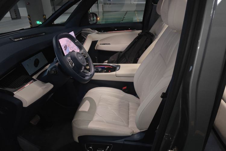 Used Zeekr 009 2024 Six-Seat Executive Version 4WD 108 kWh