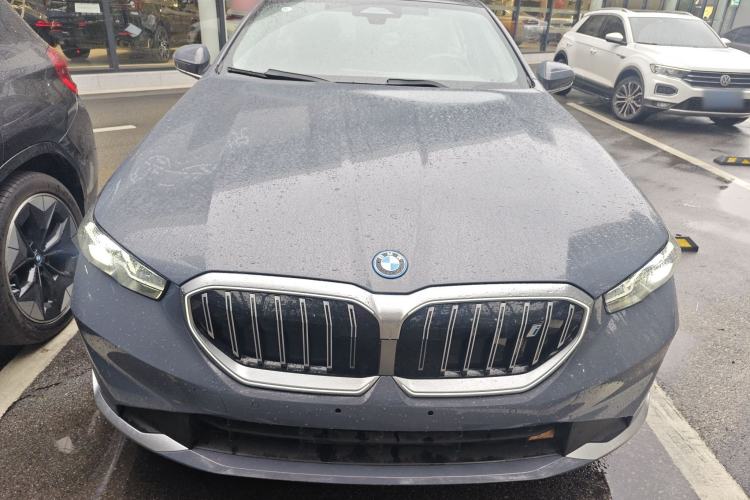 Used BMW i5 2024 eDrive 35L Luxury Package