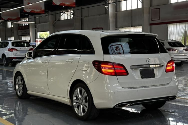 Used Mercedes-Benz B-Class 2015 B 200 Fashion Model