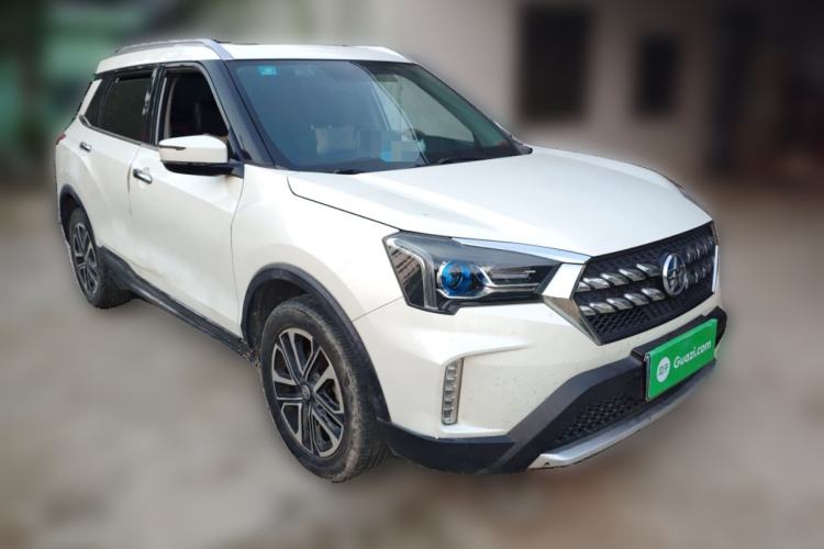 Used Venucia T60 2018 1.6L CVT Smart & Fun Version China V Standard Front Right 45 Deg