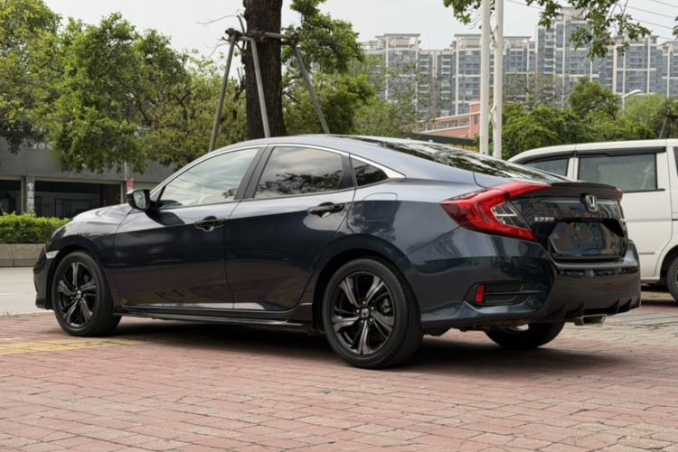 Used Honda Civic 2019 220TURBO CVT Dynamic Edition China VI Emission Standard Exterior 3