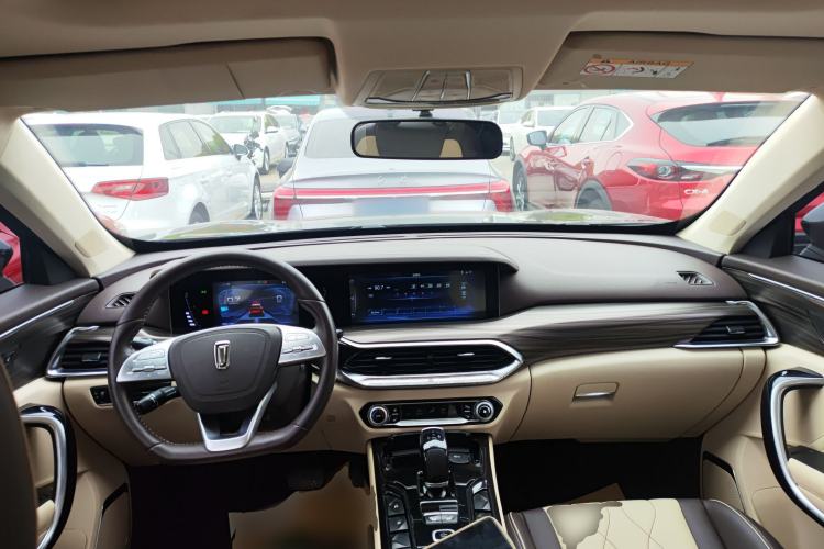 Used Bestune T77 2021 PRO 280 TID Automatic Luxury Model Center Console