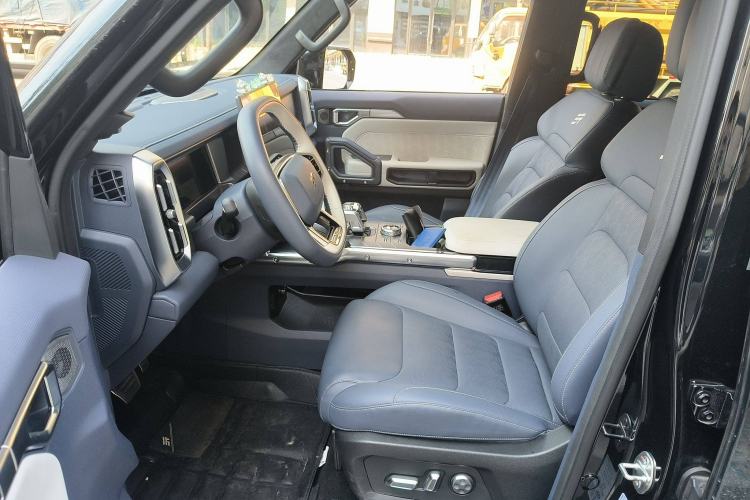 Used JETOUR Traveler C-DM 2024 C-DM 208KM Mountain & Wilderness Edition Left Front Seat