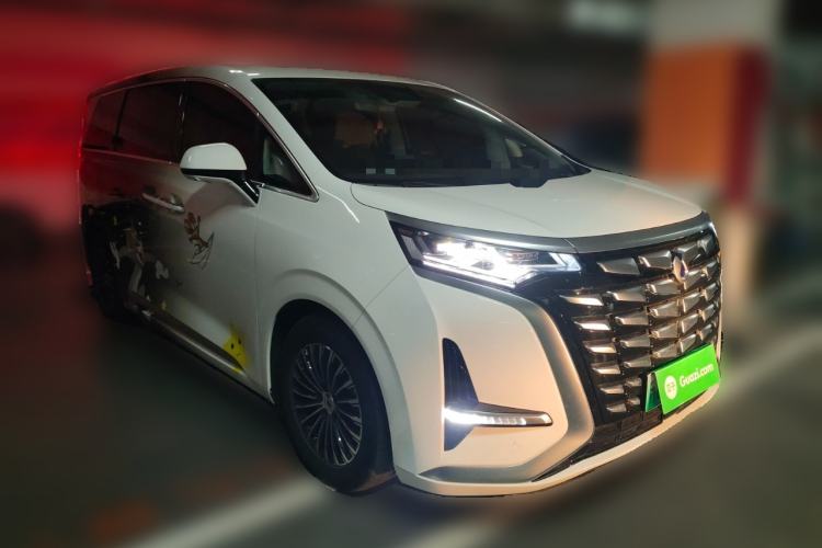 Used Denza D9 2022 DM-i 1040 Prestige Model