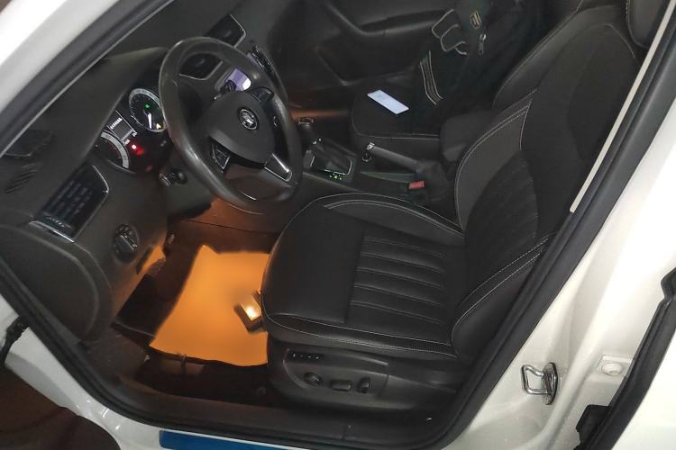 Used Skoda Octavia 2018 Station Wagon TSI280 DSG Flagship Edition
