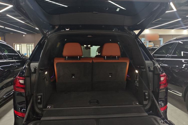 Used BMW X7 2021 xDrive40i Luxury M Sport Package
