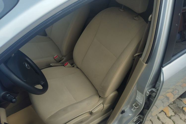 Used Nissan Livina 2015 1.6XE CVT Comfort Edition Left Front Seat