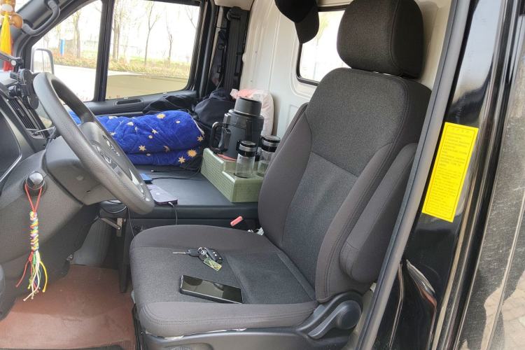 Used Foton Toano 2024 Geely Xianghuo 2.5T Manual Long Wheelbase Ultra-High Roof with Rear Dual Tires 3-Seater