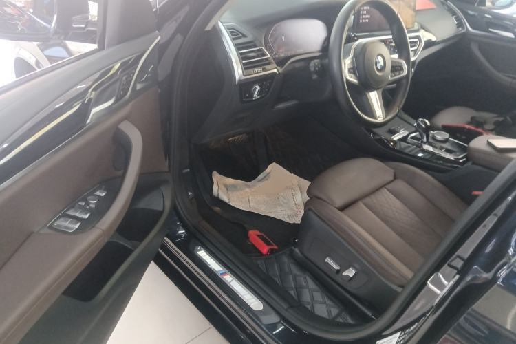 Used BMW X3 2022 xDrive25i M Sport Package Driver Seat