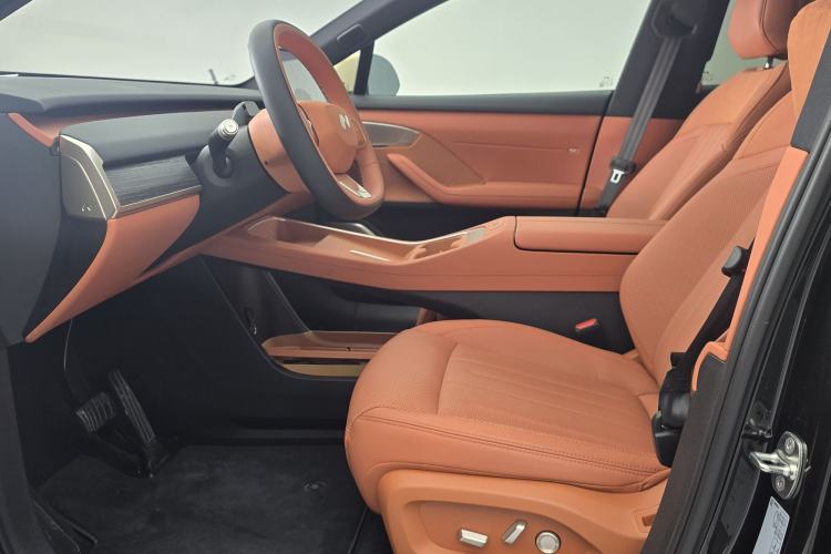 Used ONVO L60 2024 60 kWh Rear-Drive Version